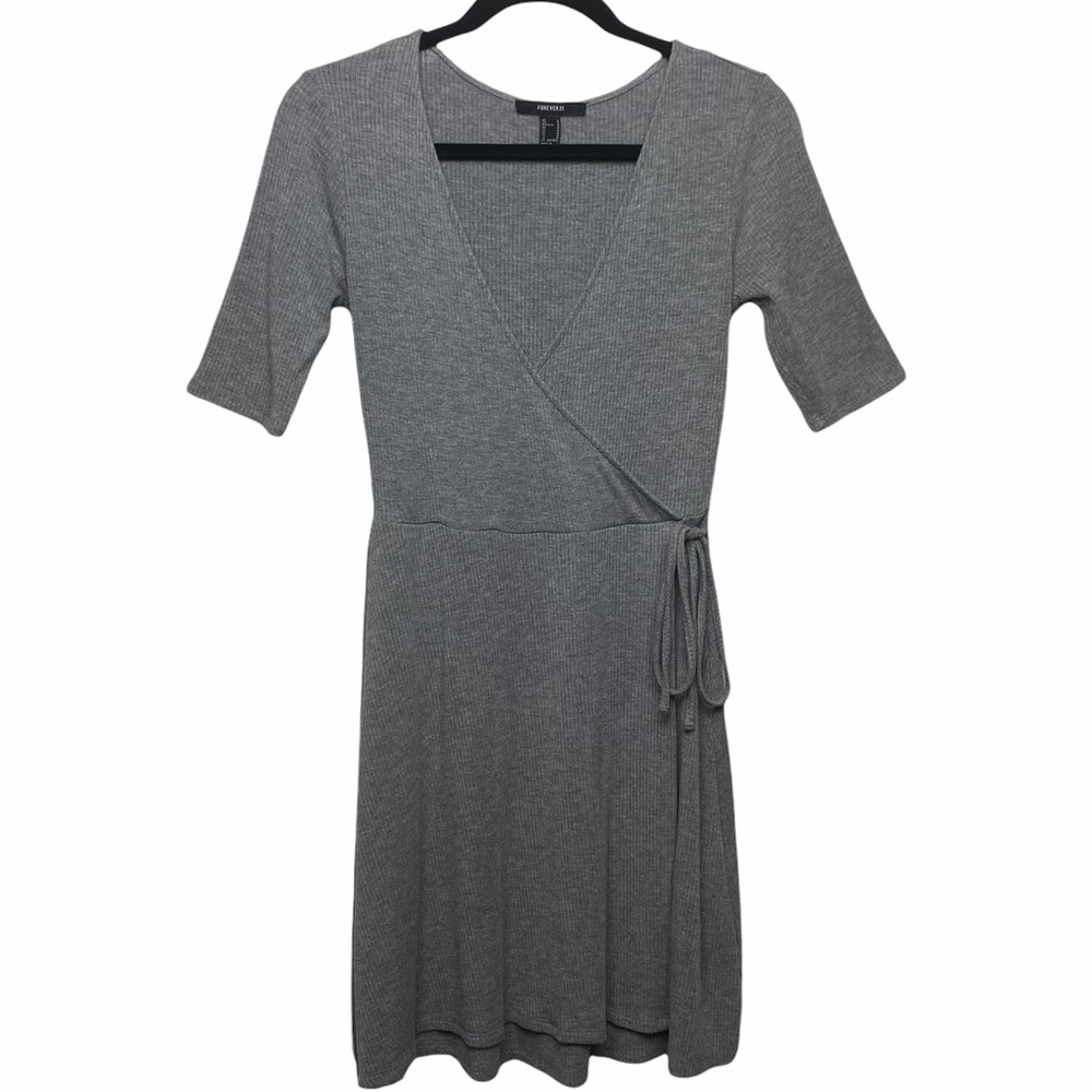 Forever 21 Gray Short Sleeve Wrap Dress Medium